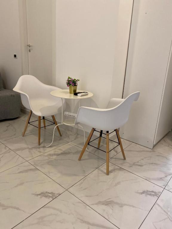 Domus Luigi Leone 2 Bed & Breakfast Napoli Exterior foto